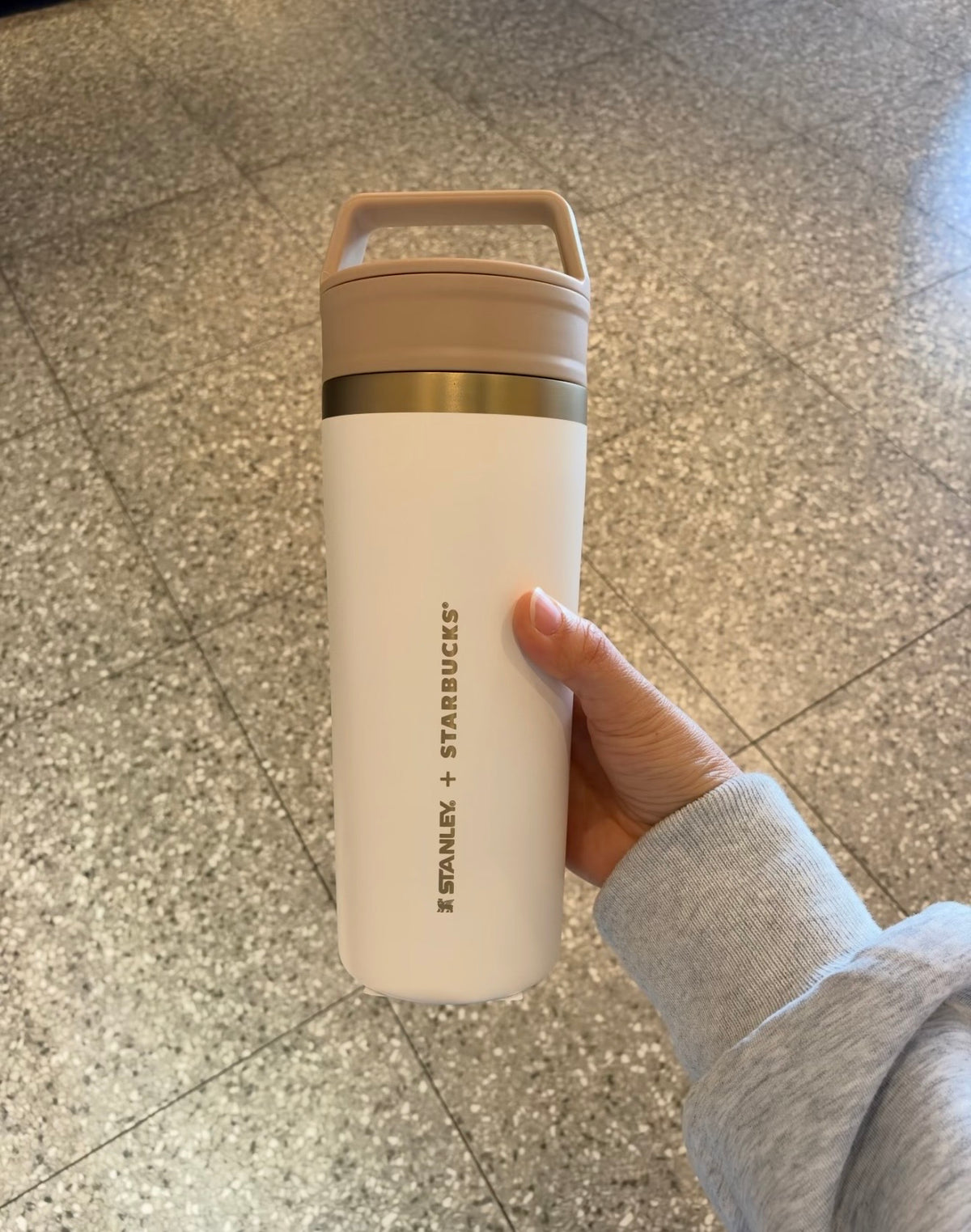 Starbucks Korea Christmas 2026 Stanley Tumbler 16 oz