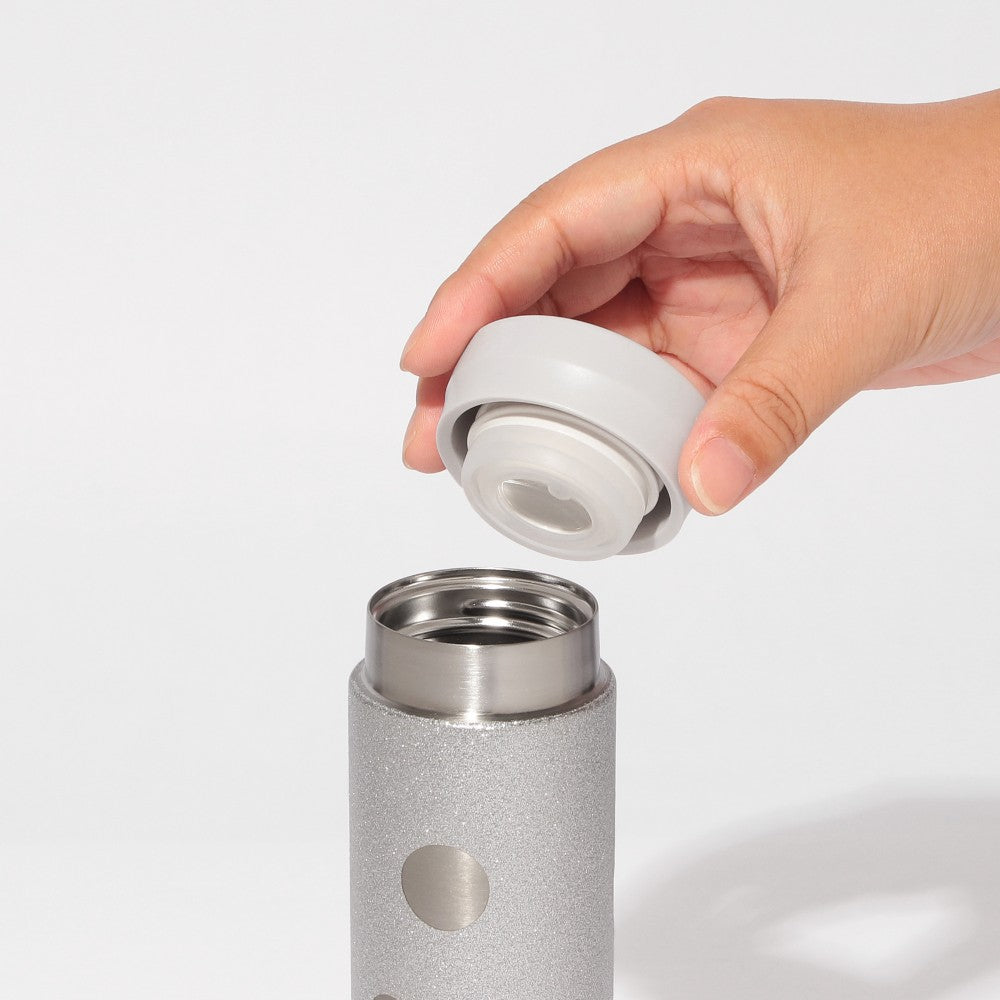 Botella Starbucks Reserve® de acero inoxidable, color plata, 281 ml STARBUCKS RESERVE® ROASTERY TOKYO HOLIDAY 2025