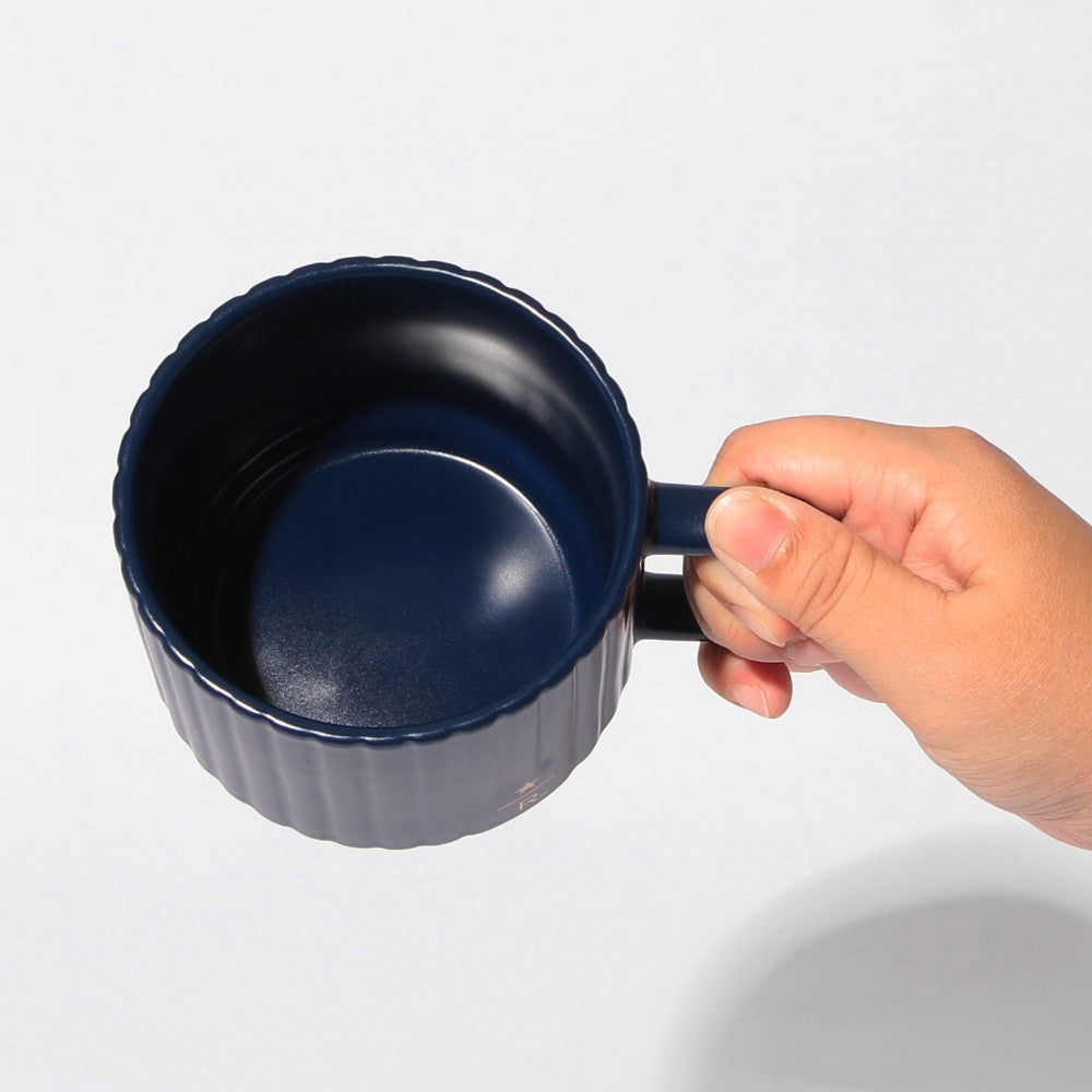 Taza Starbucks Reserve® Rayada Azul 355 ml Starbucks Reserve Roastery Tokyo Holiday 2025