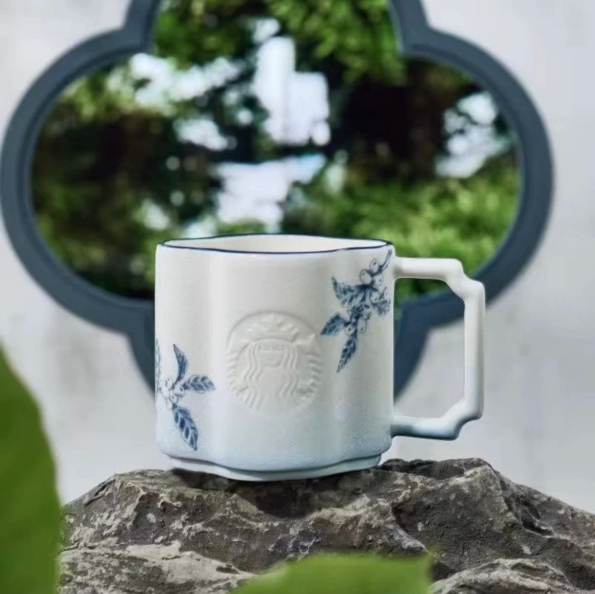 Taza de Ceramica Oriental Garden Ceramic Mug Oriental Secret Garden China 2025 390ml