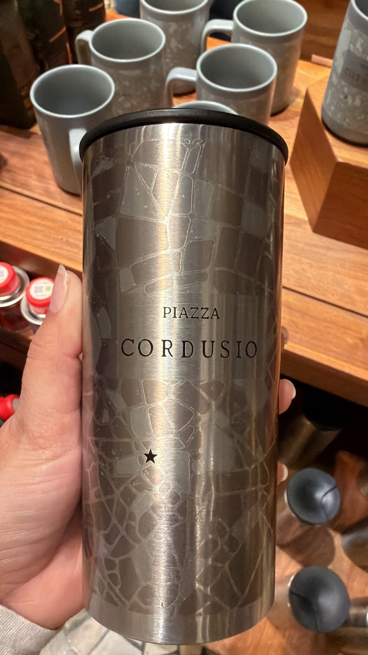 Termo piazza cordusio Starbucks reserve Milano