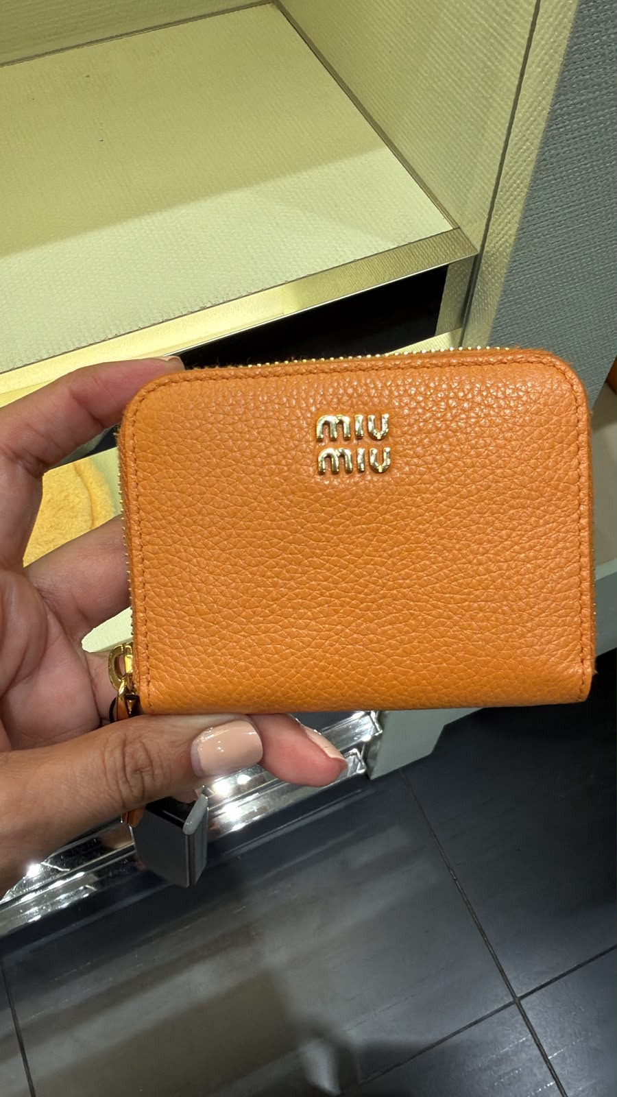 Cartera miu miu naranja