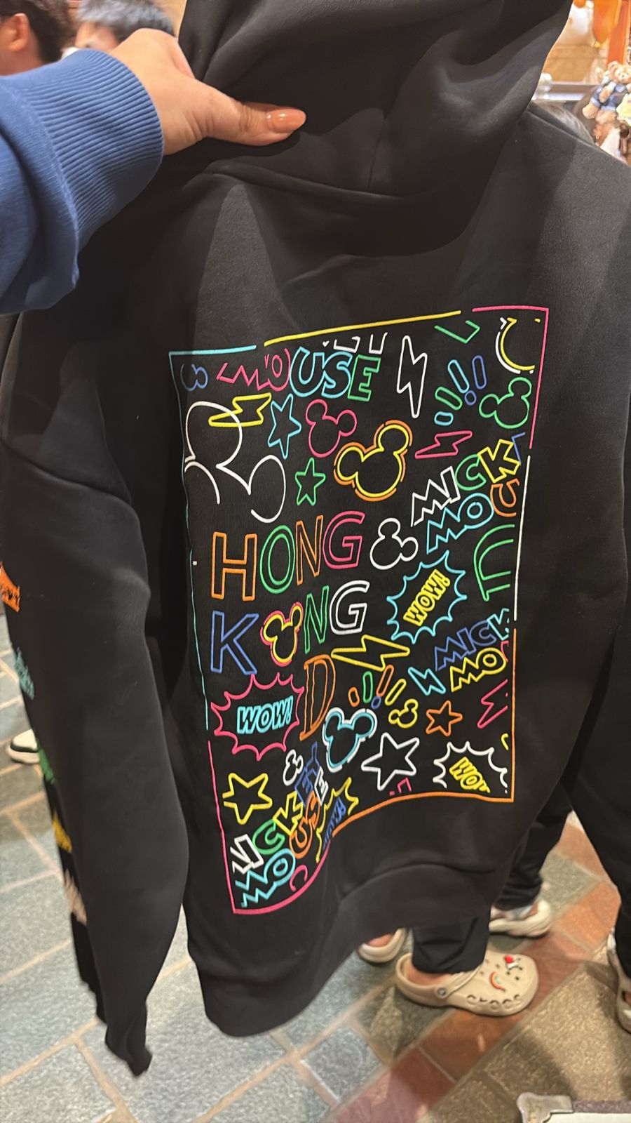 Sudadera Negra Disneyland Hong Kong