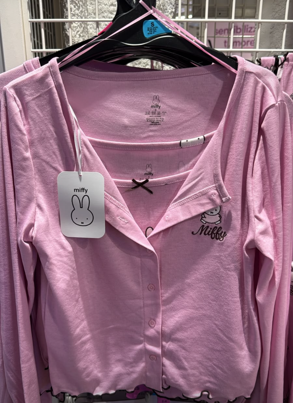 Pijama Miffy rosa primark arriba