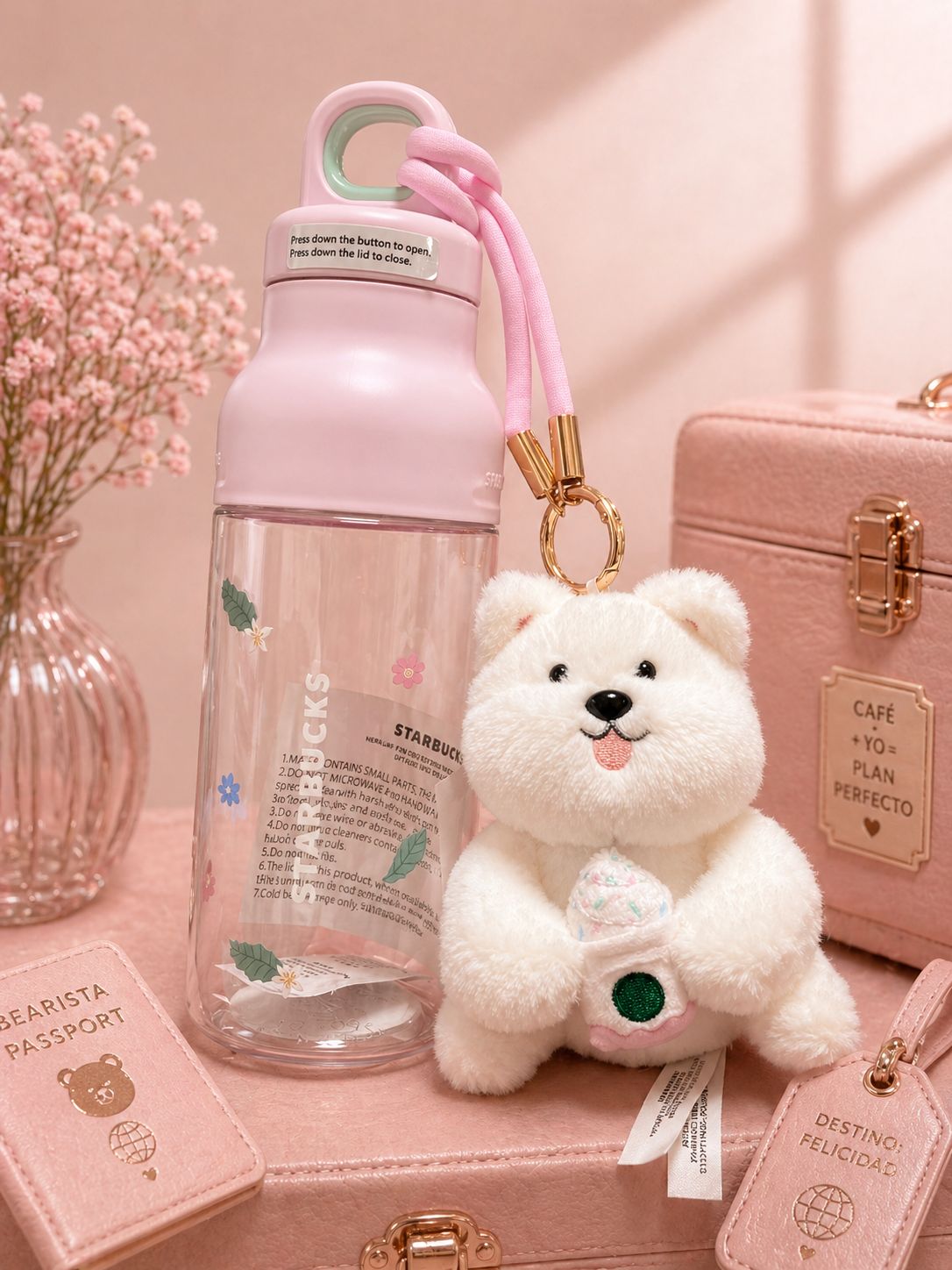 Botella de plástico rosa con Perrito Bearista Starbucks Thailand 2026 Bearista's Coffee Journey series