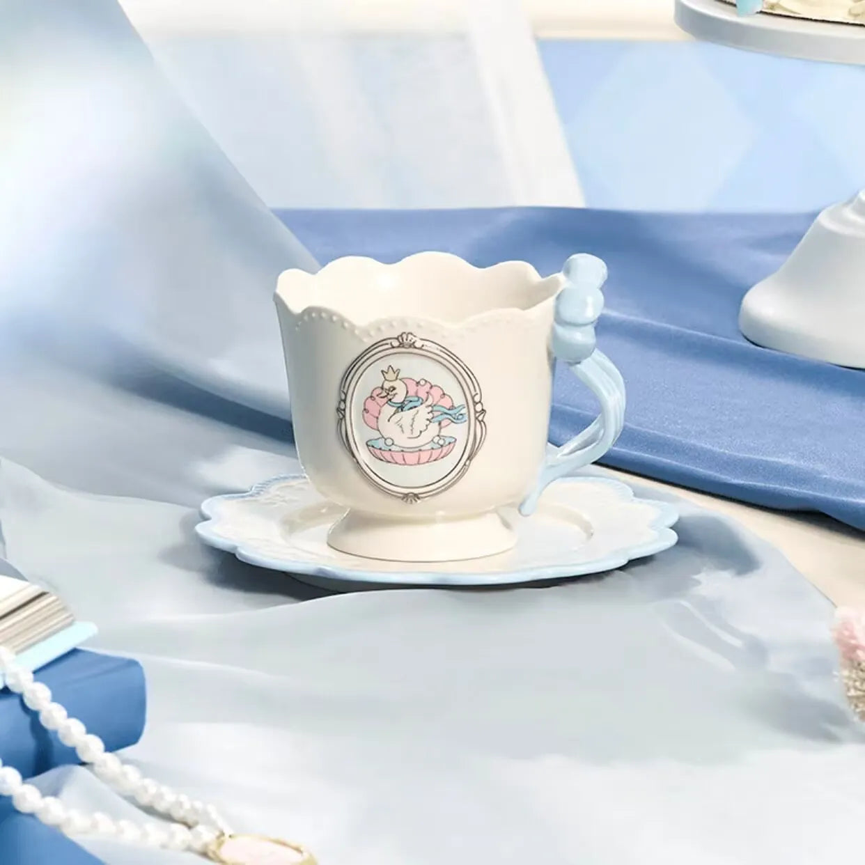 Taza de Ceramica Azul Cisne con portavaso 8oz Starbucks 2024 China Princess Afternoon Tea