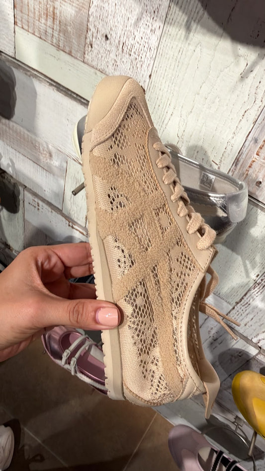 Tenis encaje