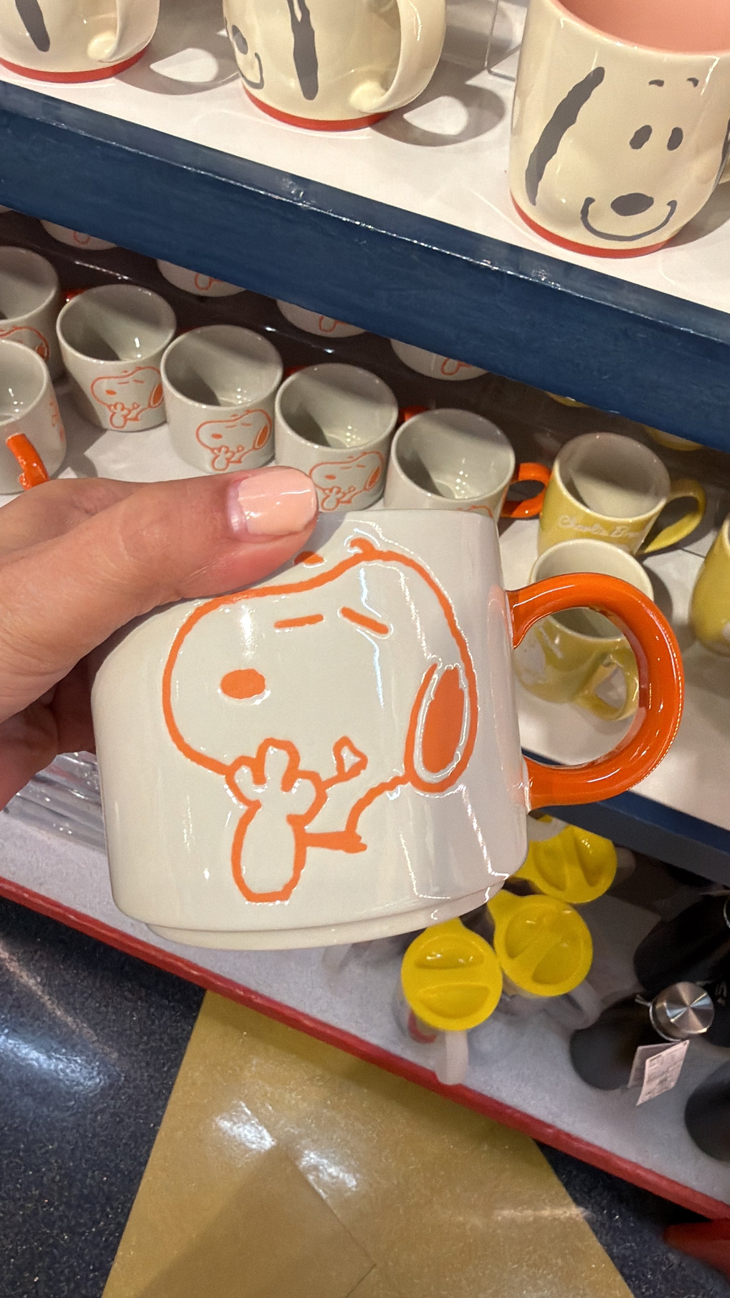 Taza snoopy naranja