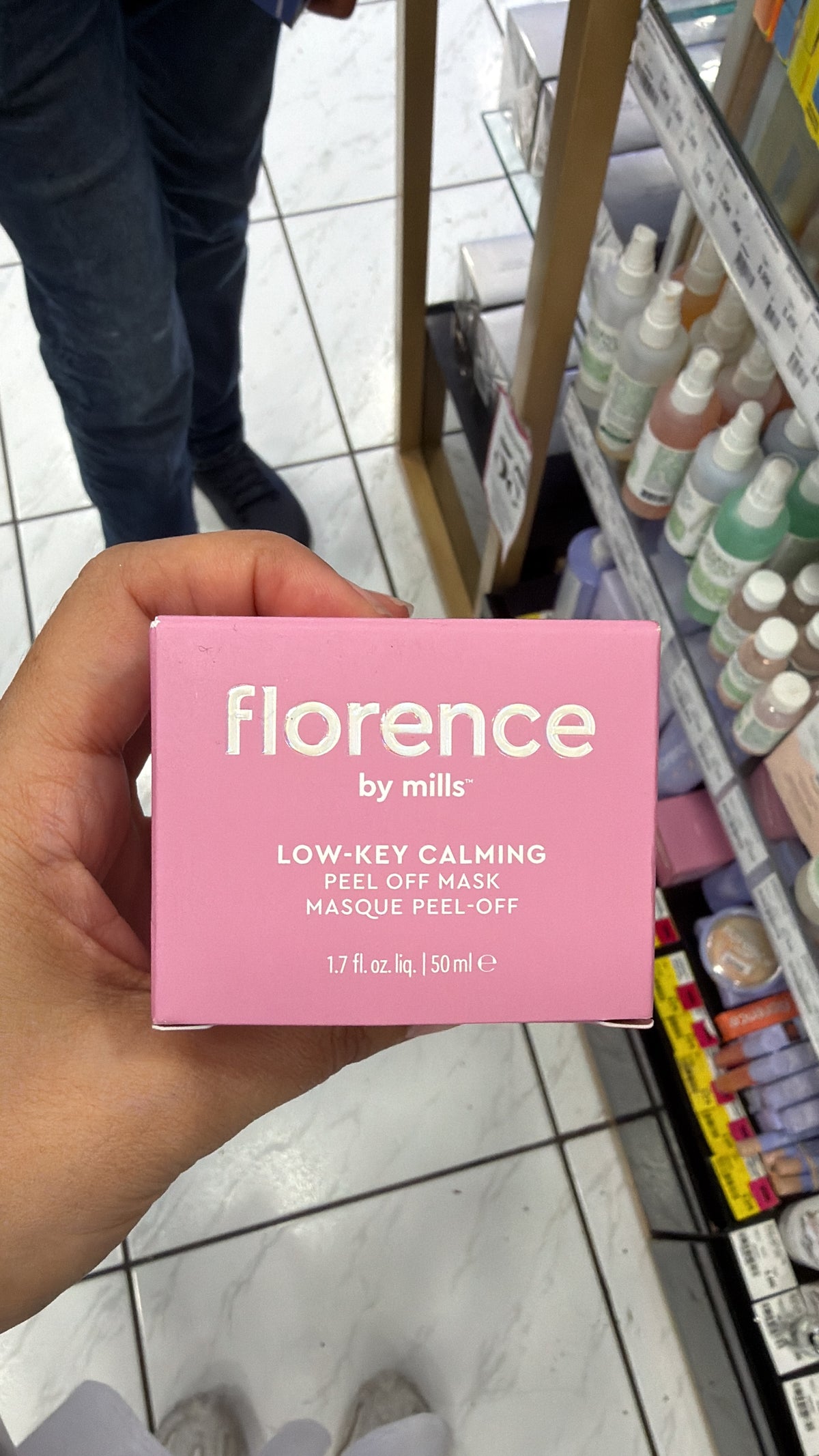 Florence
by mills™
LOW-KEY CALMING
PEEL OFF MASK
MASQUE PEEL-OFF