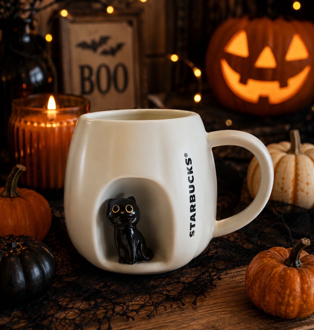 Taza blanca con gatito 2026 Halloween Europa 2026
