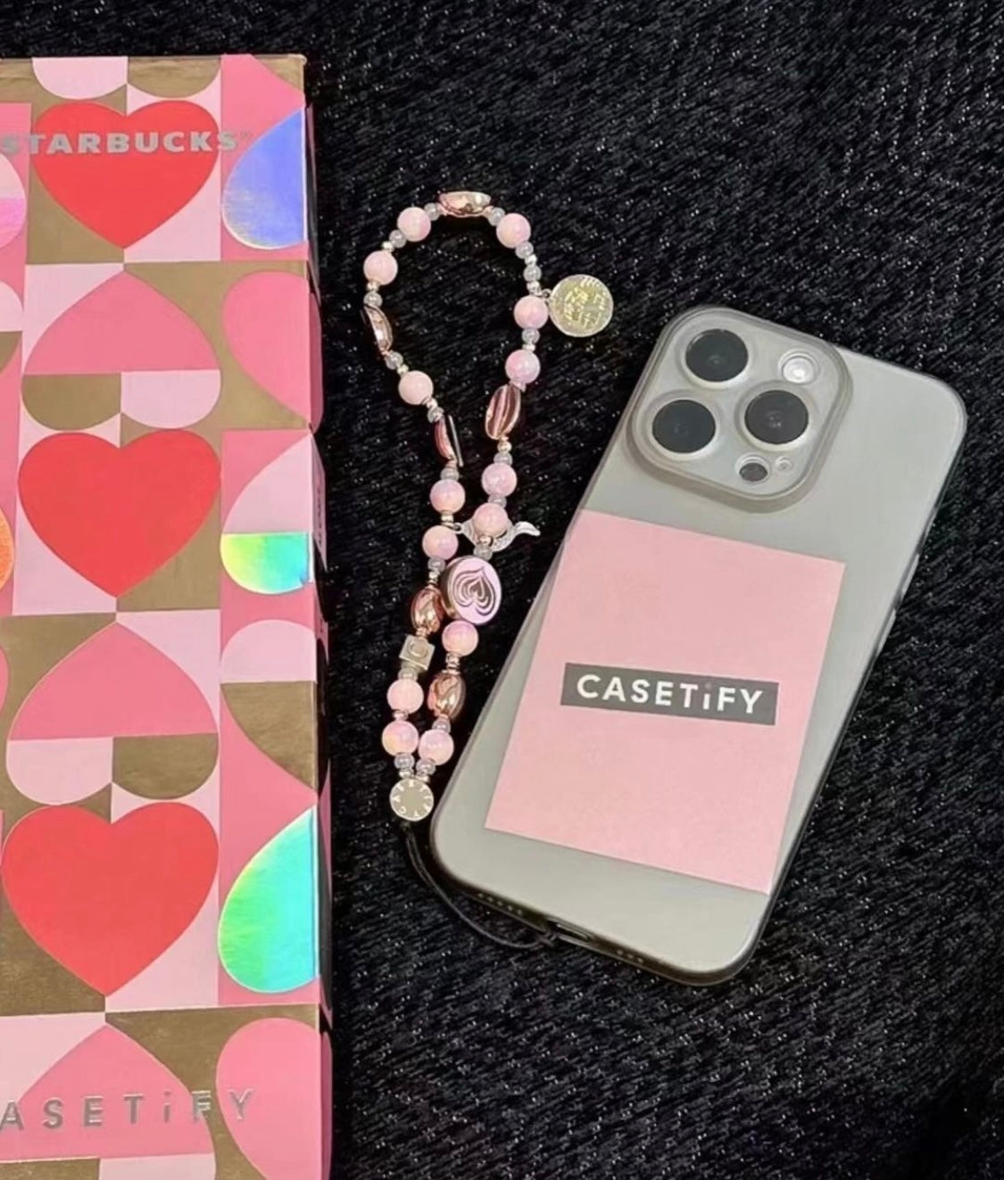 Charm para celular Starbucks + Casetify