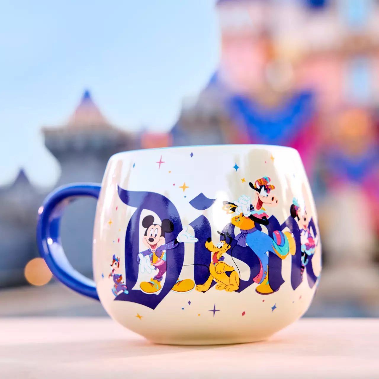 Taza de Mickey Mouse y sus amigos – 70.º aniversario de Disneyland 17oz