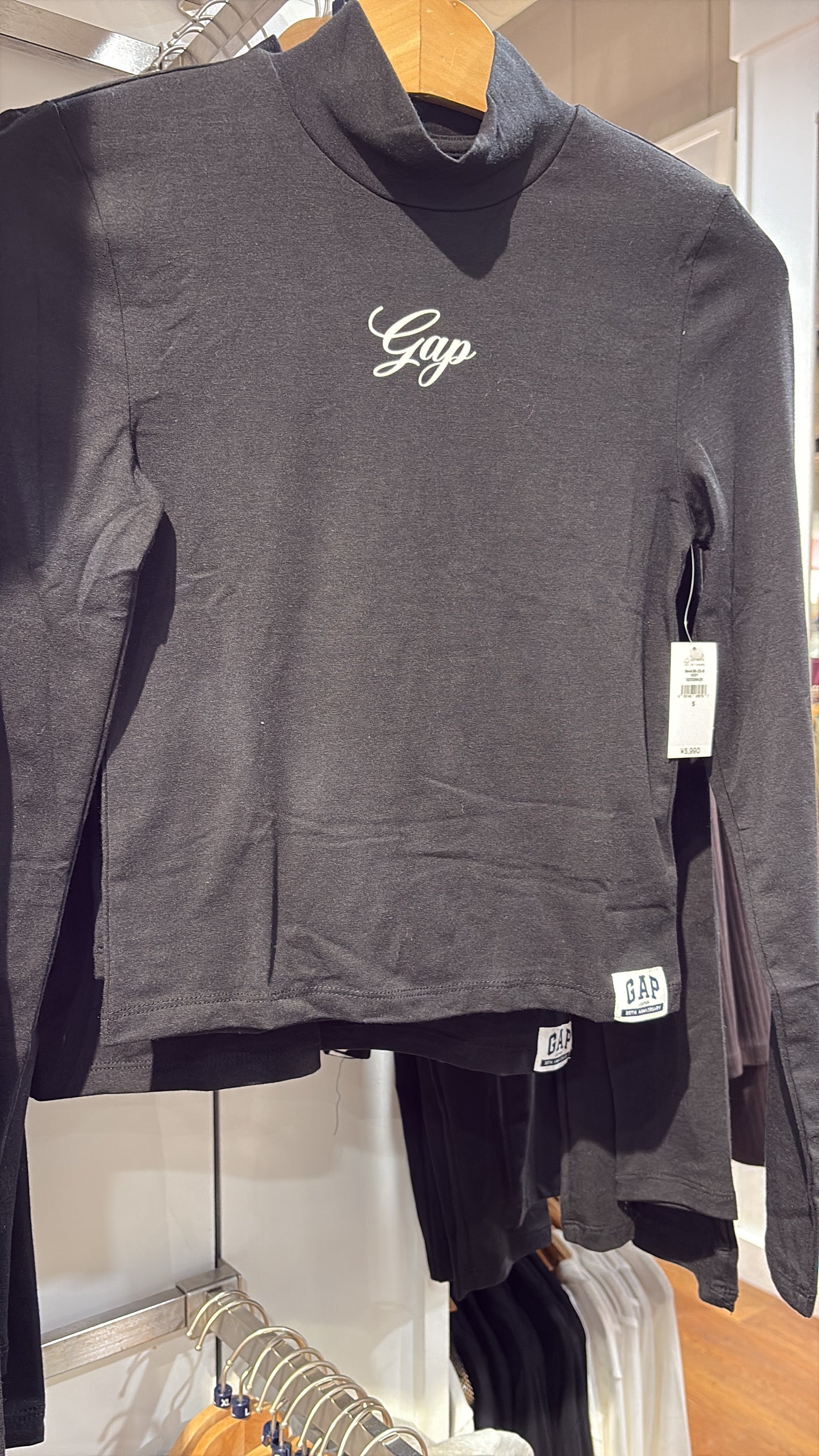 Playera manga larga GAP