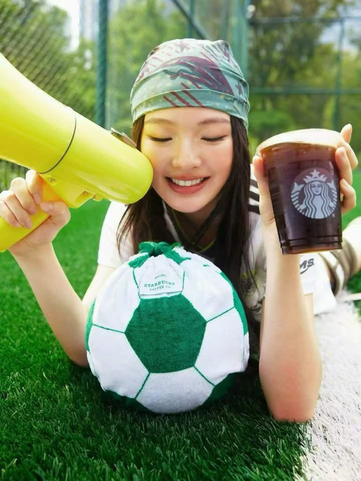 Toalla balón Starbucks 2026