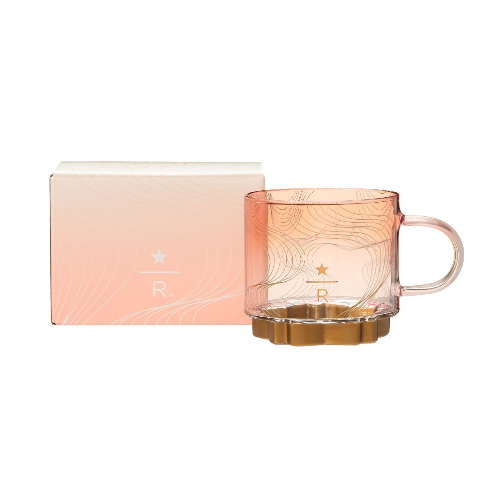 Taza de vidrio con asa y fondo dorado de Starbucks Reserve® Sakura 2025 de 355 ml