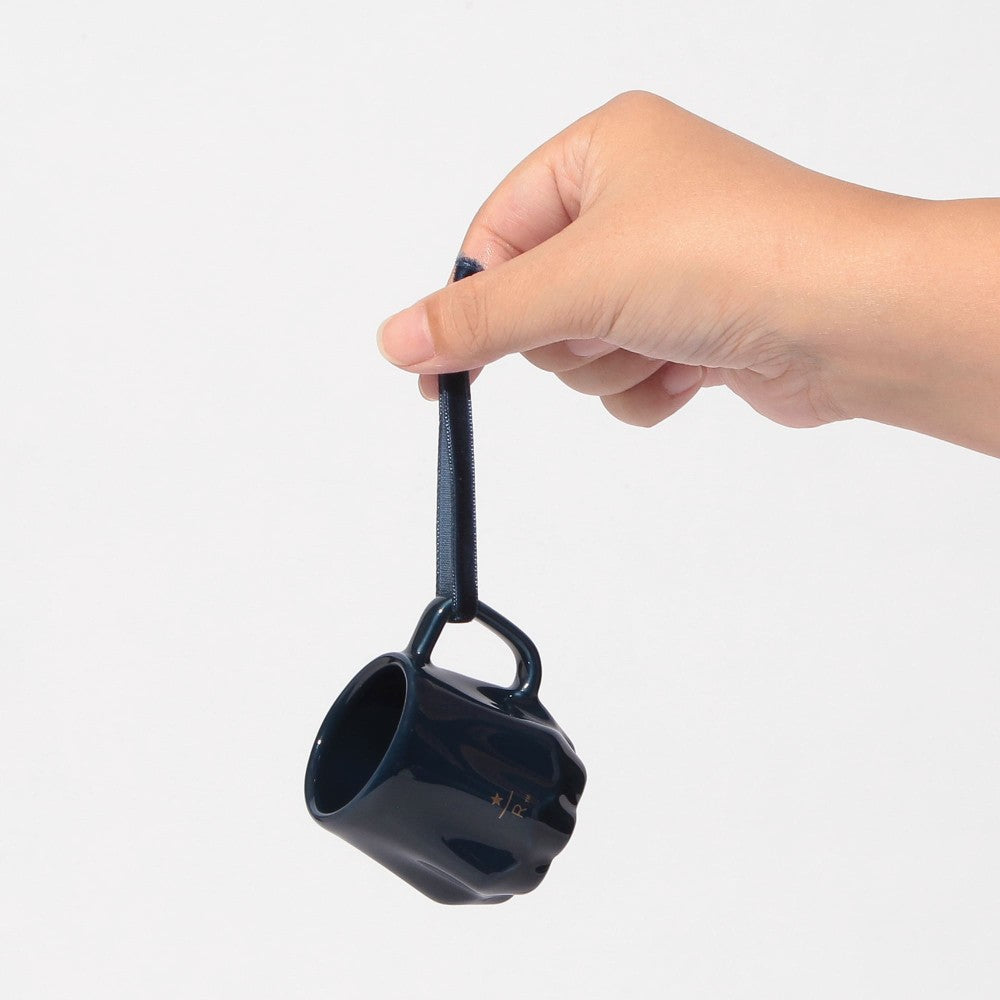 Taza con adorno drapeado Starbucks Reserve en color azul marino Starbucks Reserve Roastery Tokyo Holiday 2025