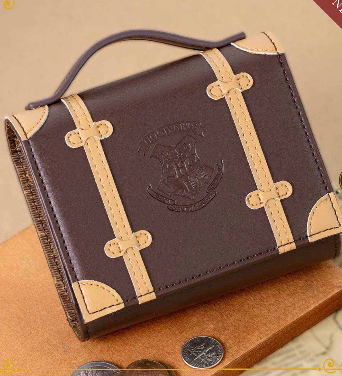 Harry Potter Mahou Dokoro | Hogwarts Trunk-Style Wallet 🪄✨