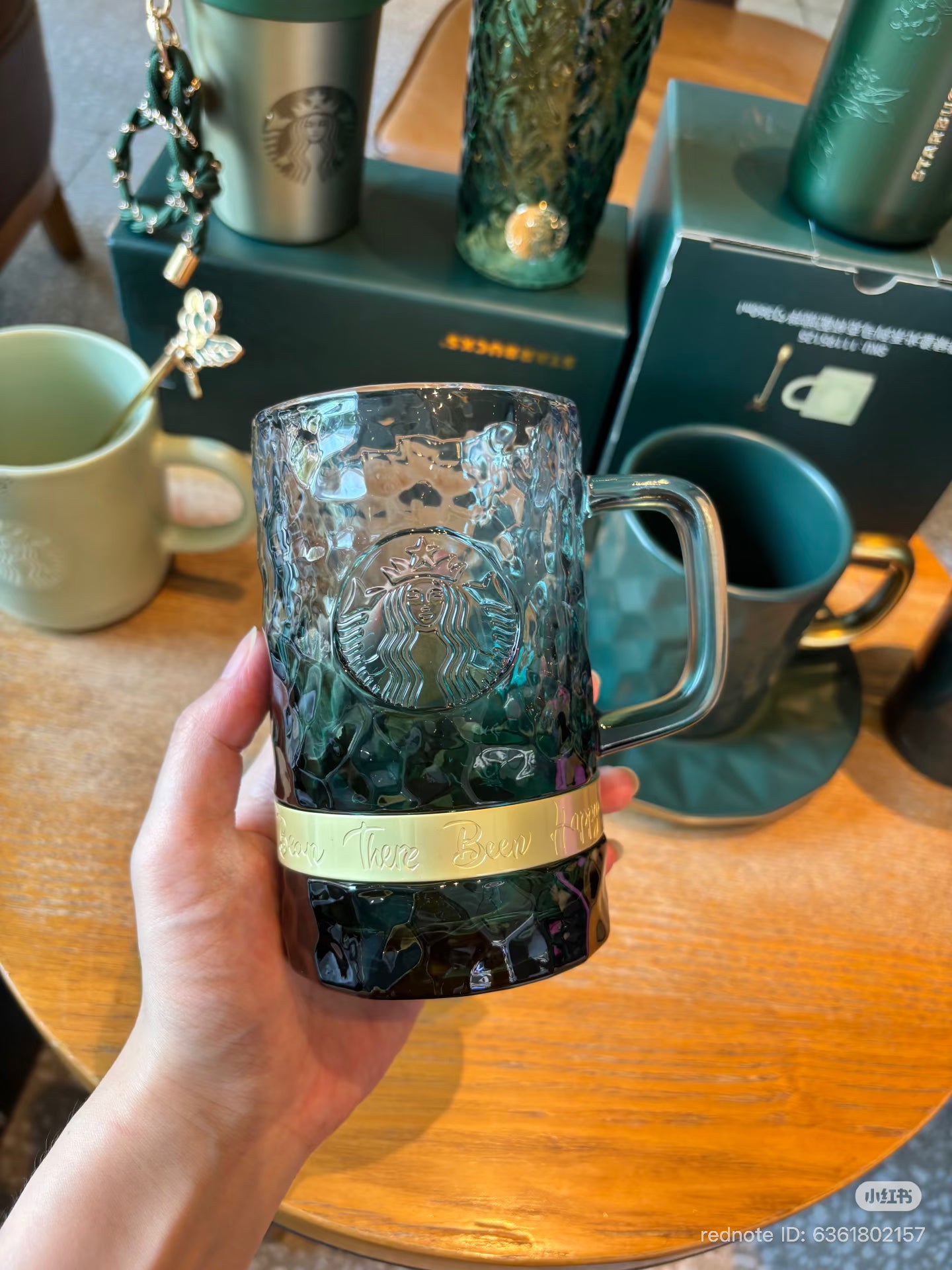 Starbucks 2026 China Summer Dark Green metal ring 14oz Glass Cup