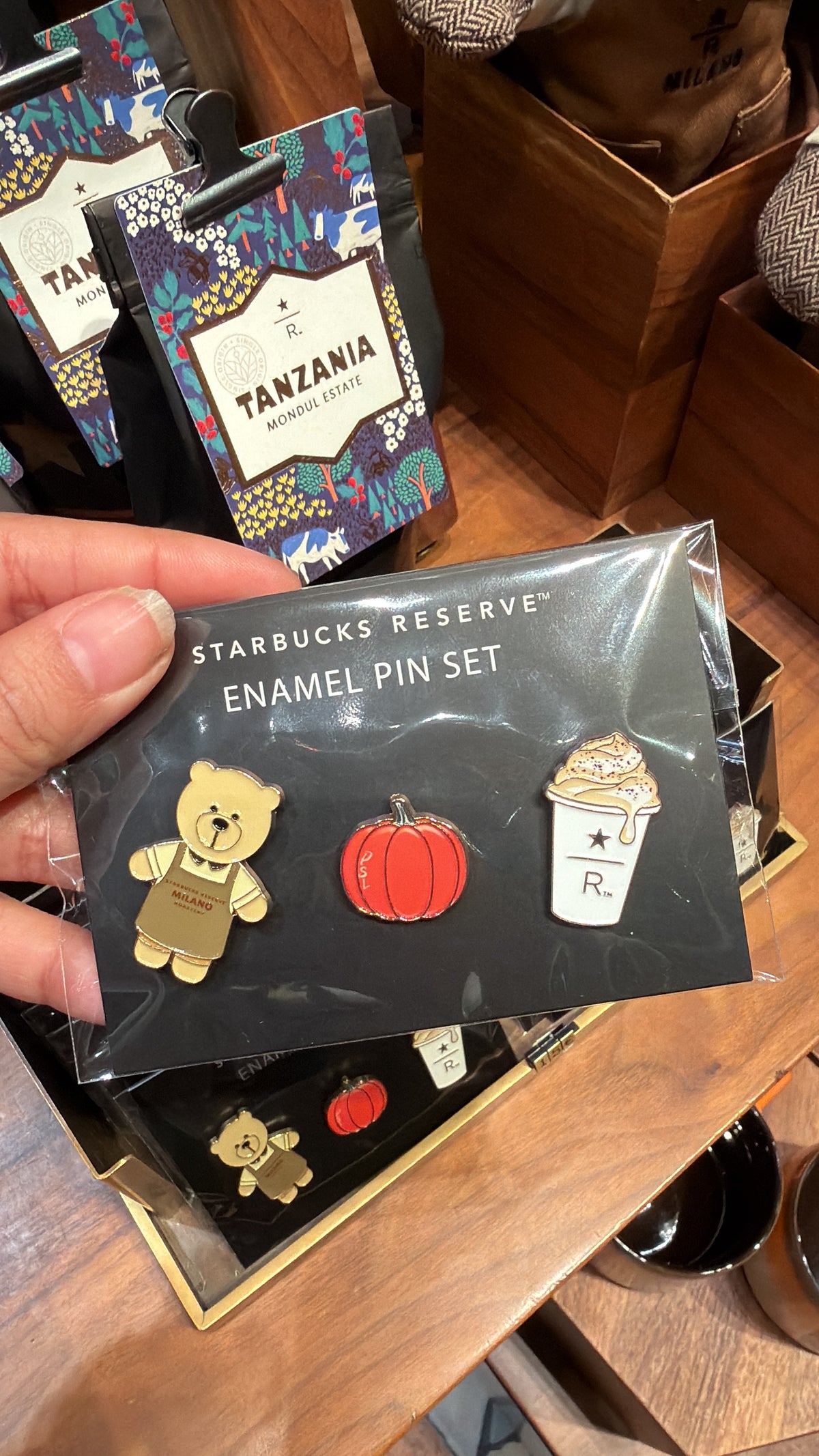 Pines Halloween Starbucks reserve Milano
