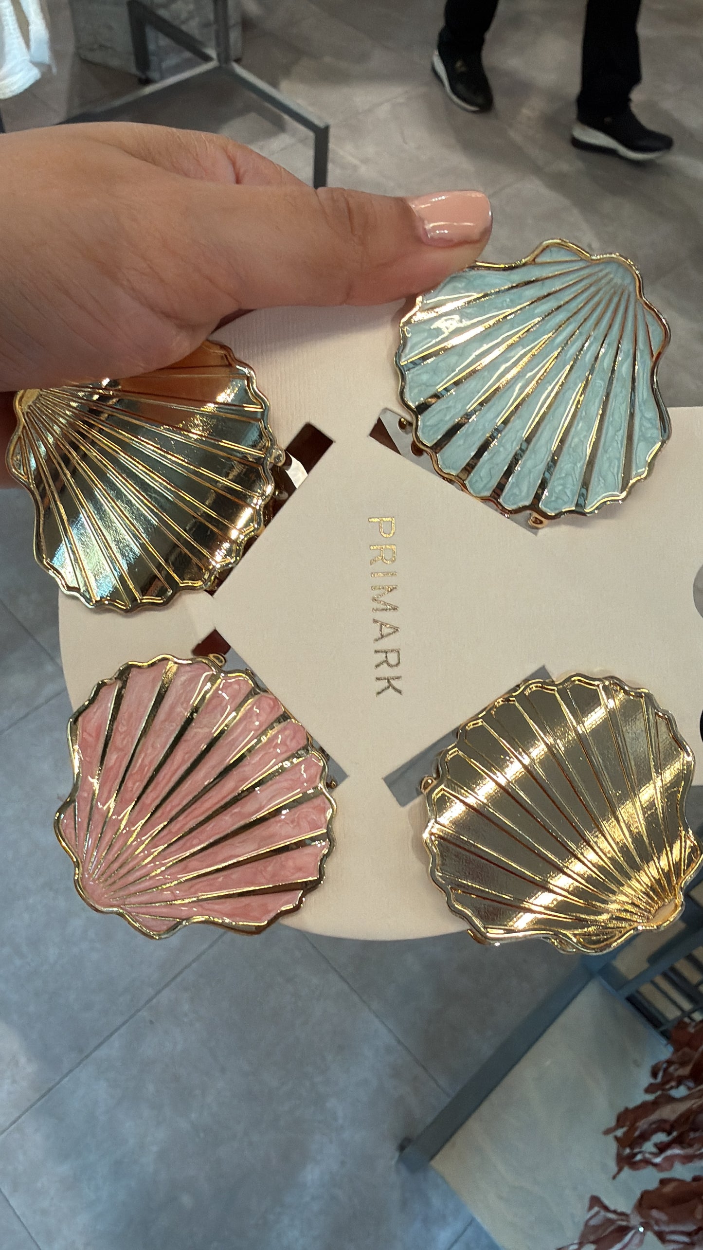 Juego de pinzas de concha primark