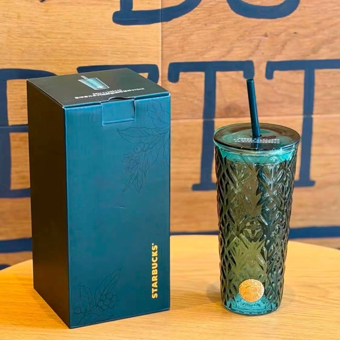 Starbucks 2026 China Summer Dark Green Siren Logo 20oz Glass Straw Cup