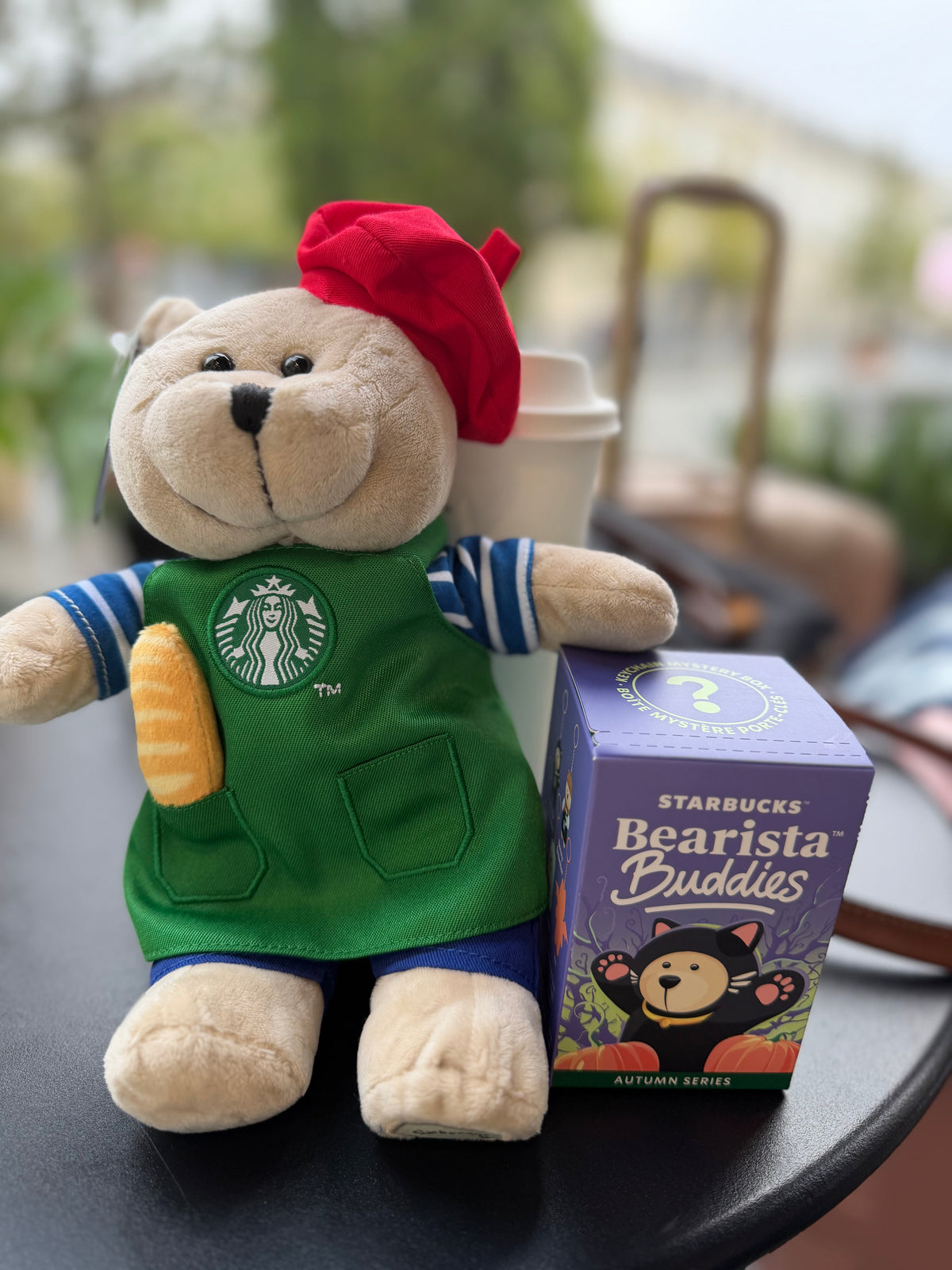 Bearista parisino Starbucks