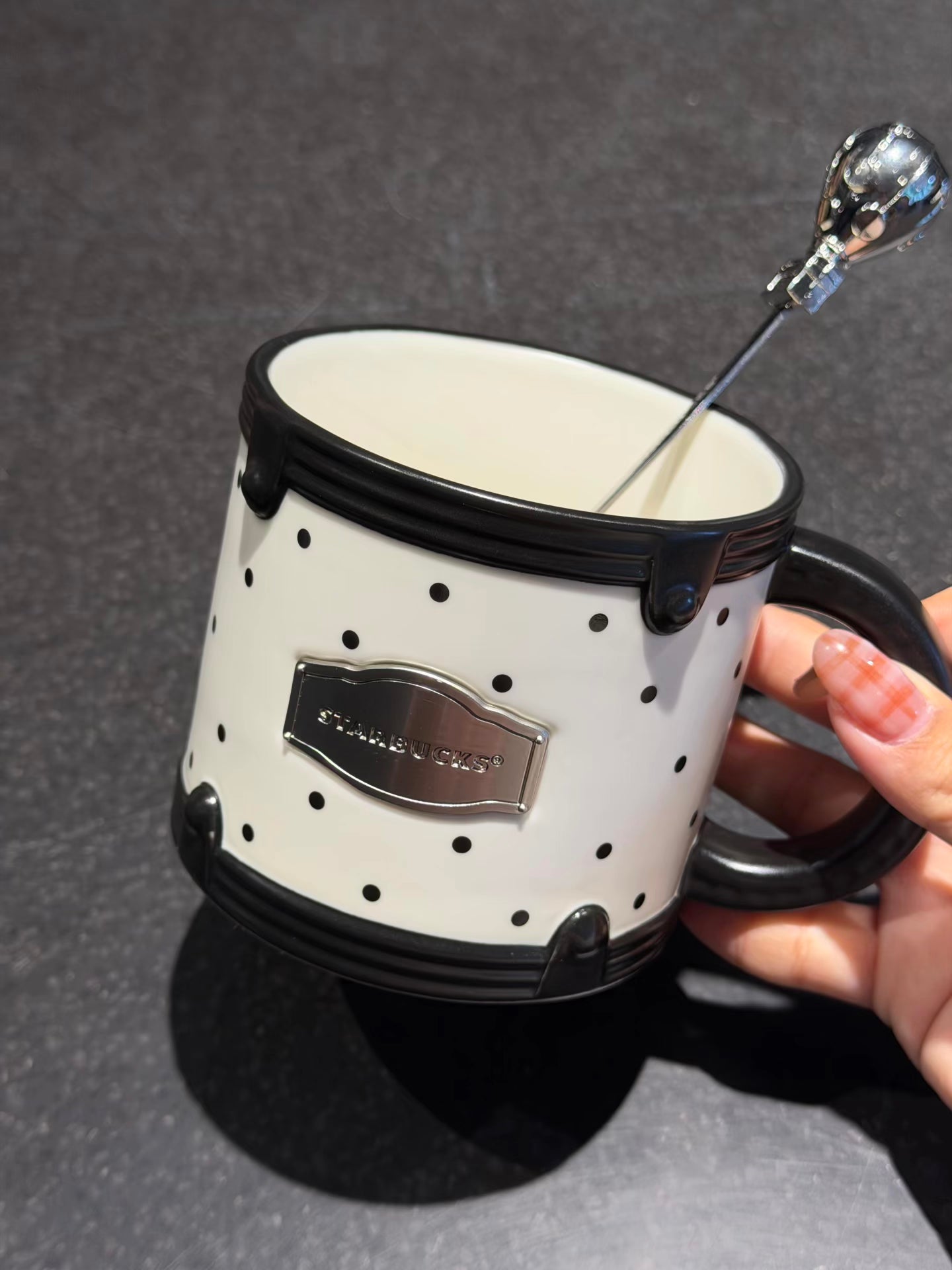 Starbucks China Polka Dot Wonderland 2026 · 370ml Polka Dot Wonderland Mug with Stirring Stick