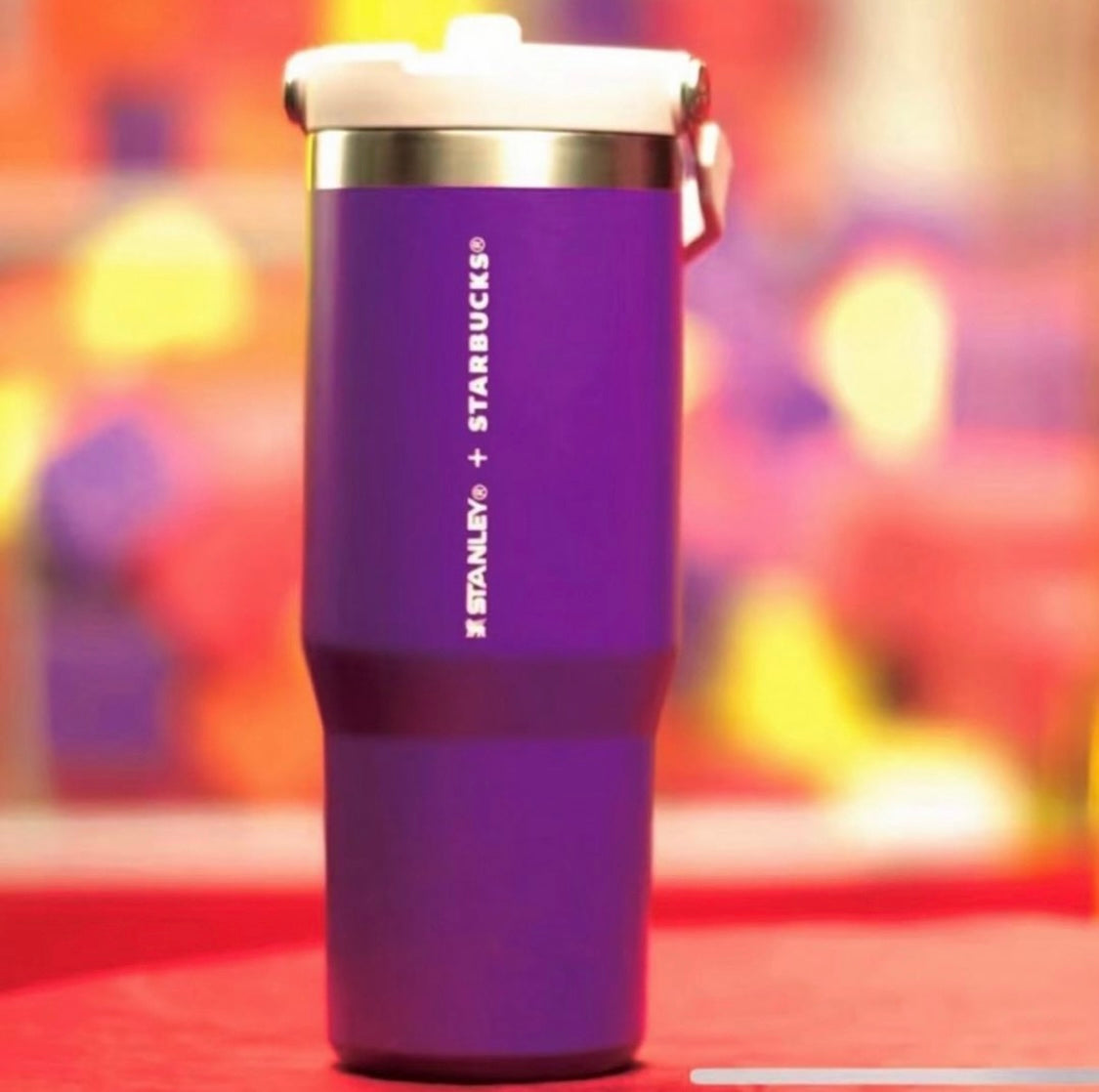 Tumbler 'Año del Dragón' de 30oz de Stanley x Starbucks con Mango Morado