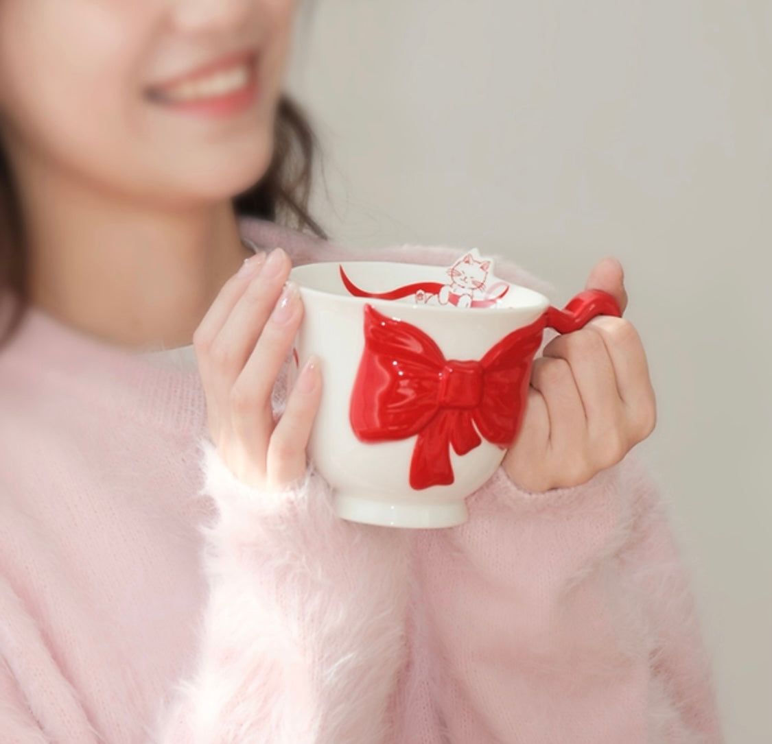 China Valentine Cat and Bow Ceramic Mug
384ml