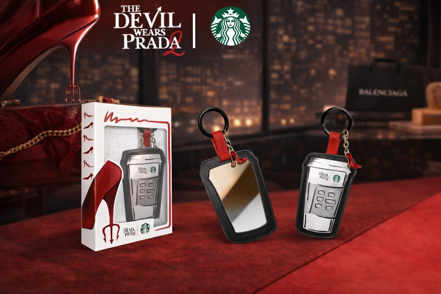 Llavero Starbucks x The Devil Wears Prada – Edición China con Espejo y Diseño Fashion