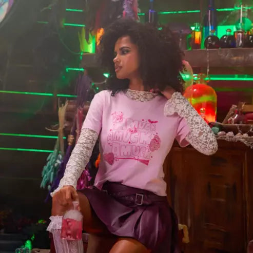 Disney Store US | Hocus Pocus Sanderson Sisters "Amuck!" T-Shirt for Women 💗🧙‍♀️