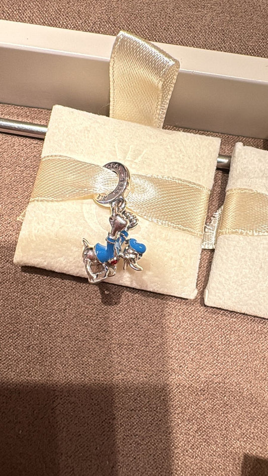 Charm Donald Exclusivo Disneyland
