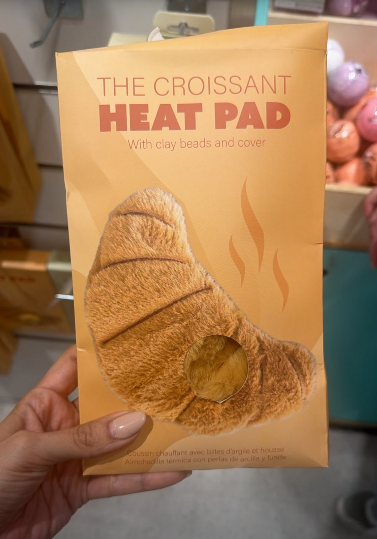 THE CROISSANT HEAT PAD
With clay beads and cover