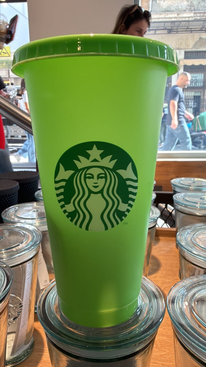 Vaso Verde Venti Atenas Starbucks