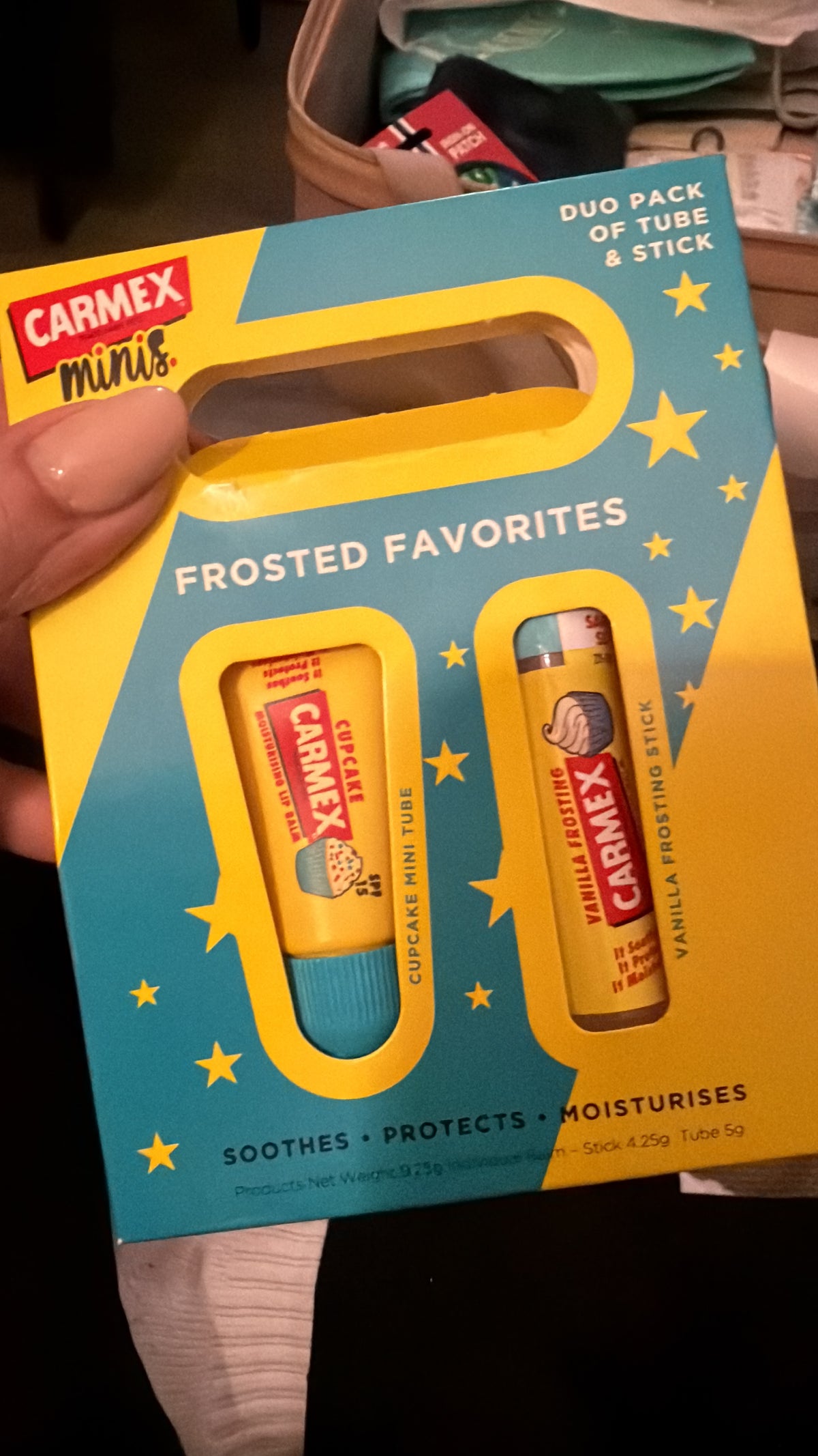 Carmex duo cupcake