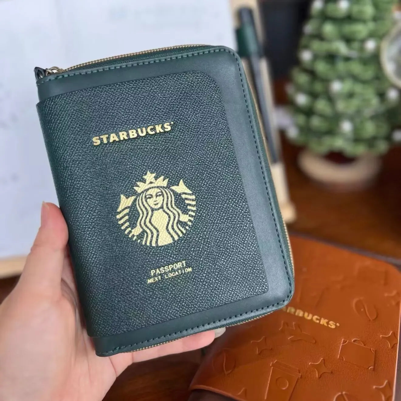 Porta pasaportes de viaje de China Starbucks 2025
