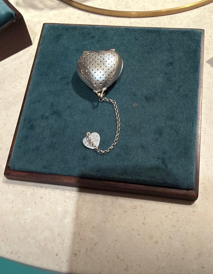Fortnum & Mason accesorio de corazón con cadena