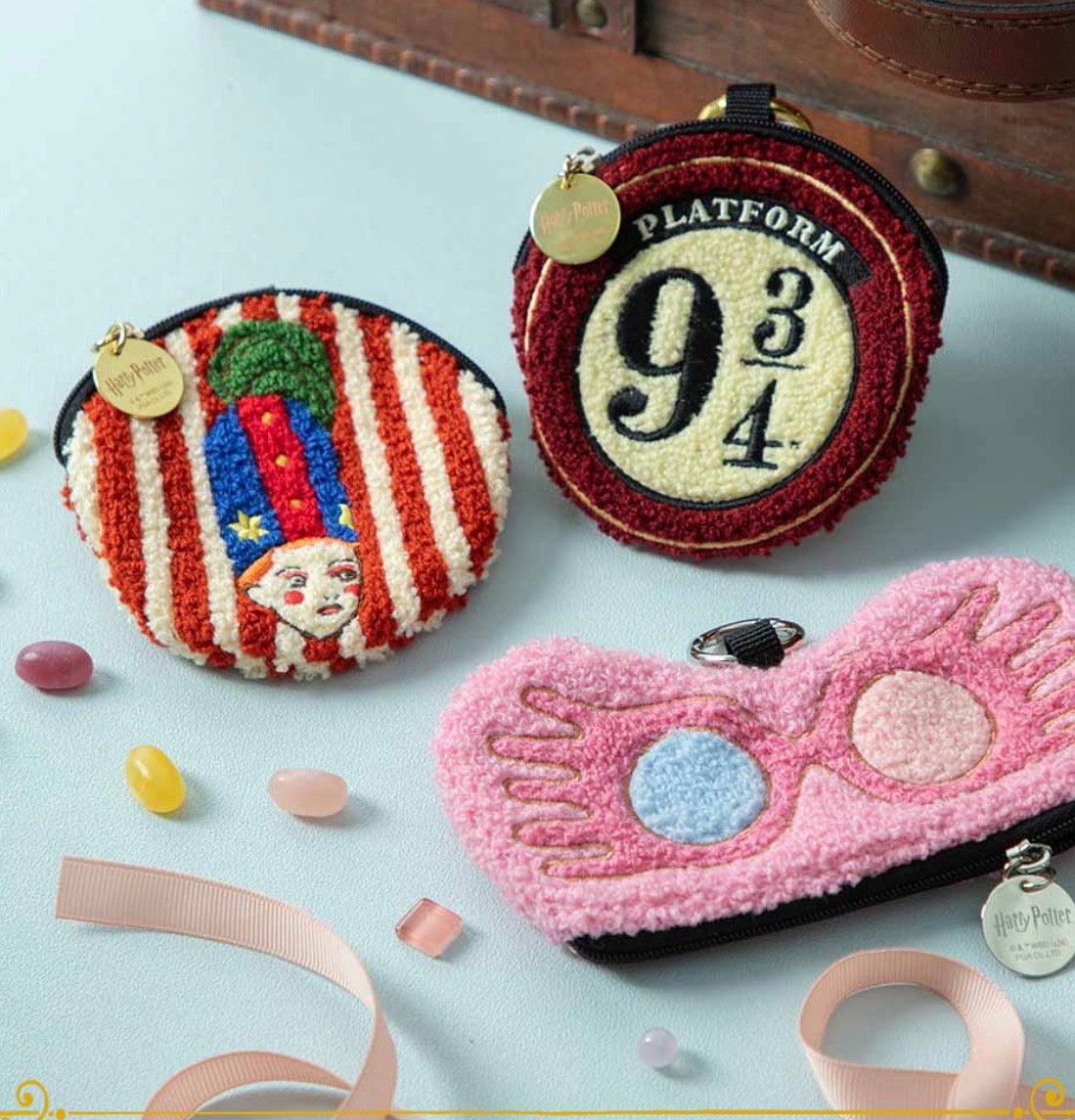 Harry Potter Platform 9 3/4 sagara embroidered gadget pouch