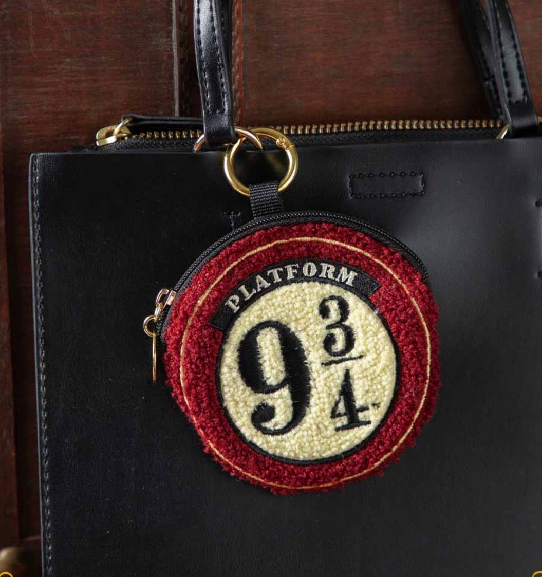Harry Potter Platform 9 3/4 pouch detail
