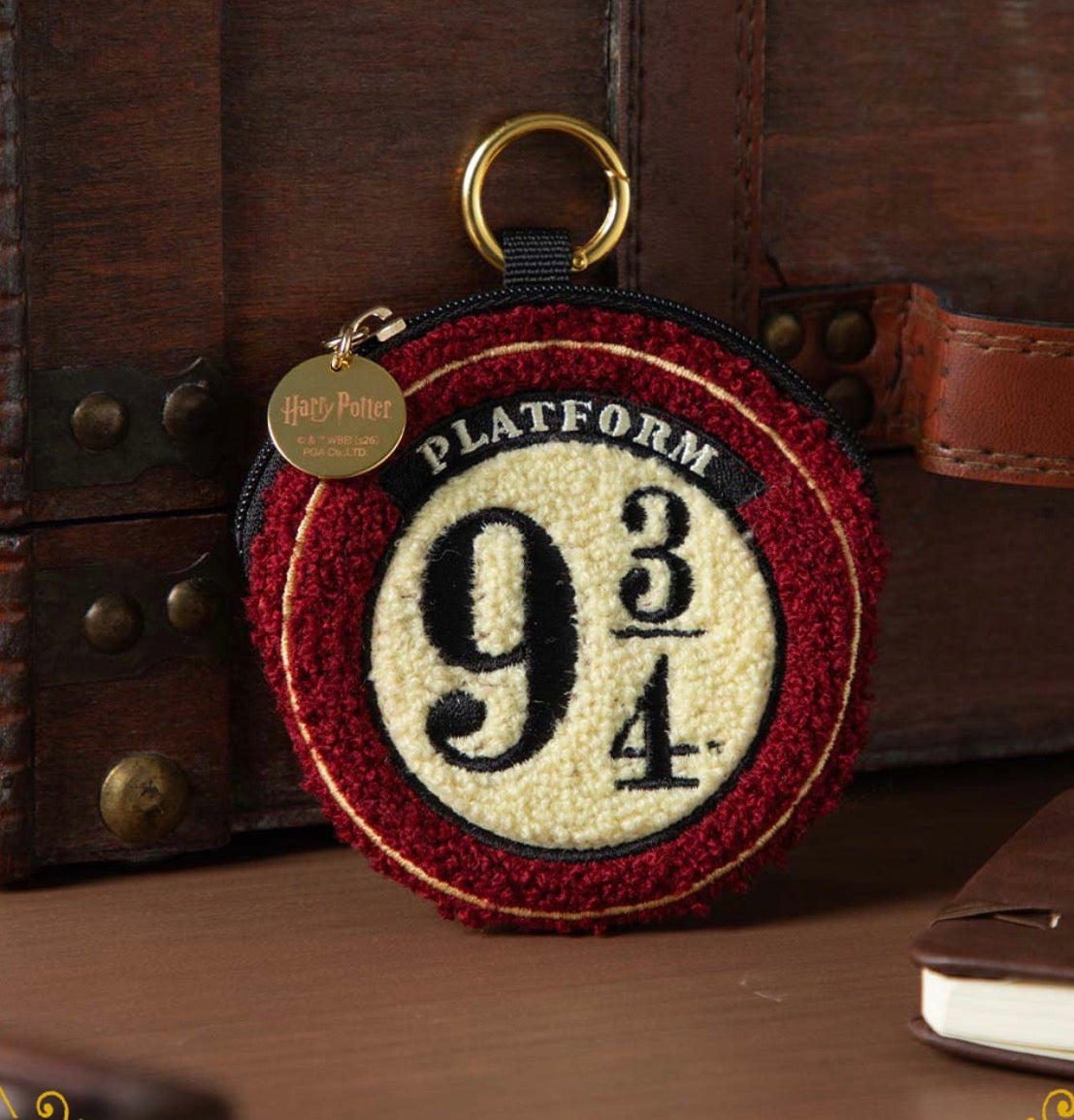 Harry Potter Platform 9 3/4 embroidered pouch front