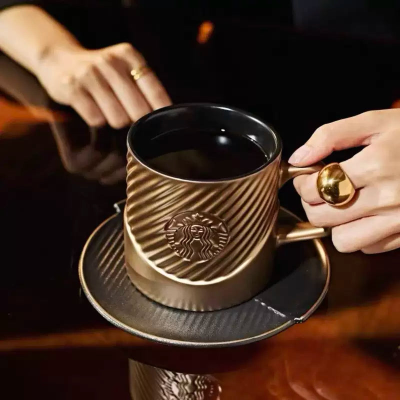 Juego de taza y platillo de cerámica Starbucks China 2025 Gold Collection de 375 ml (13,2 oz)