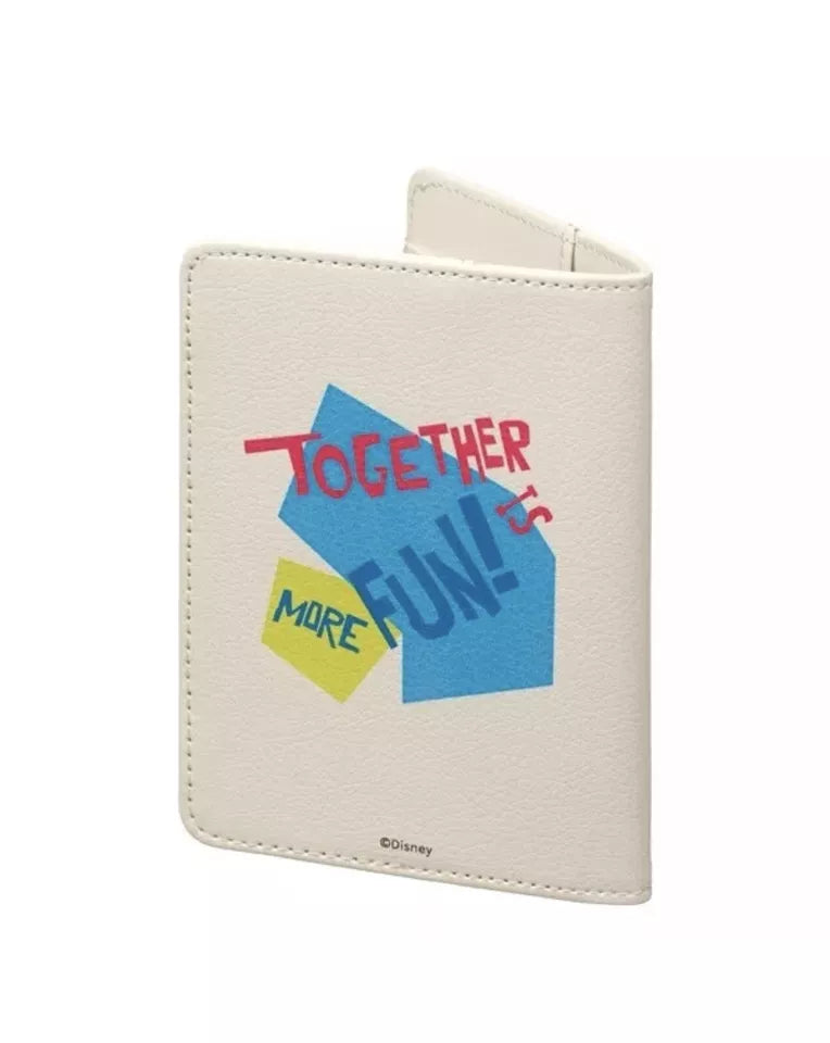 Starbucks Disney Portapasaporte Mickey Minnie Goofy 2024